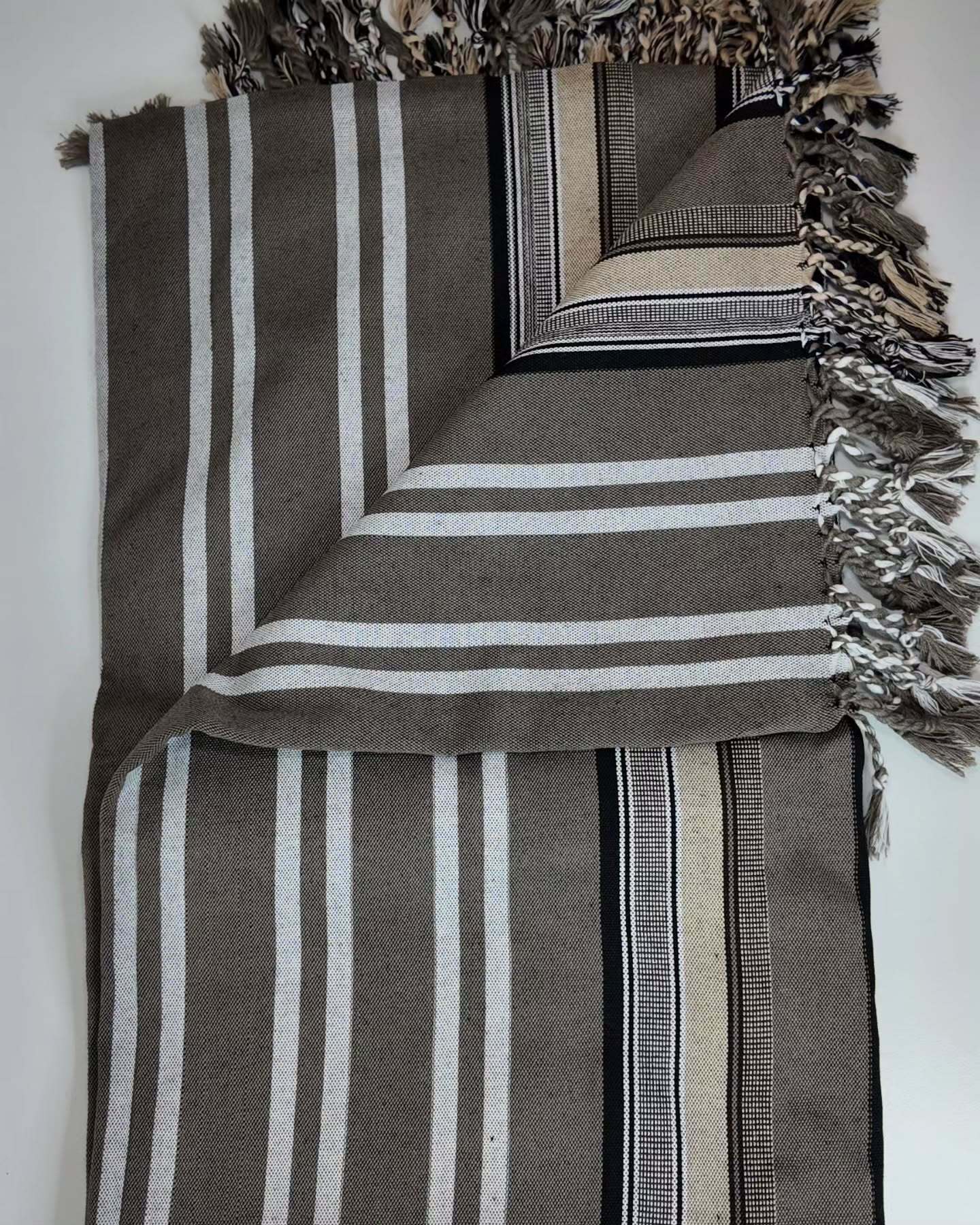 Yemeni Shawls