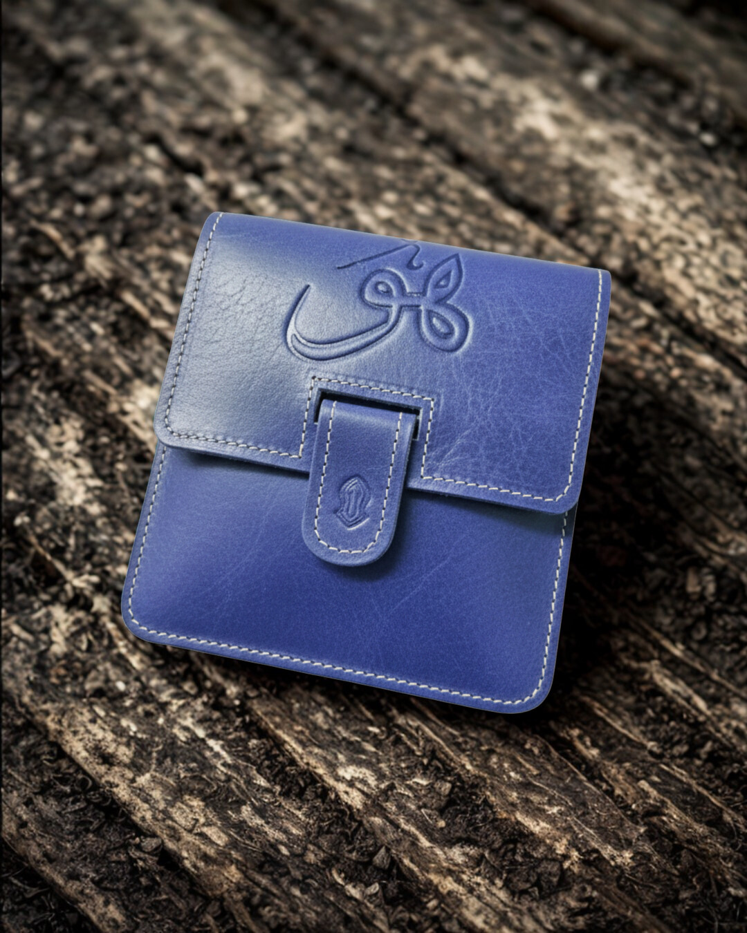 Hu Leather MESSENGER Bag